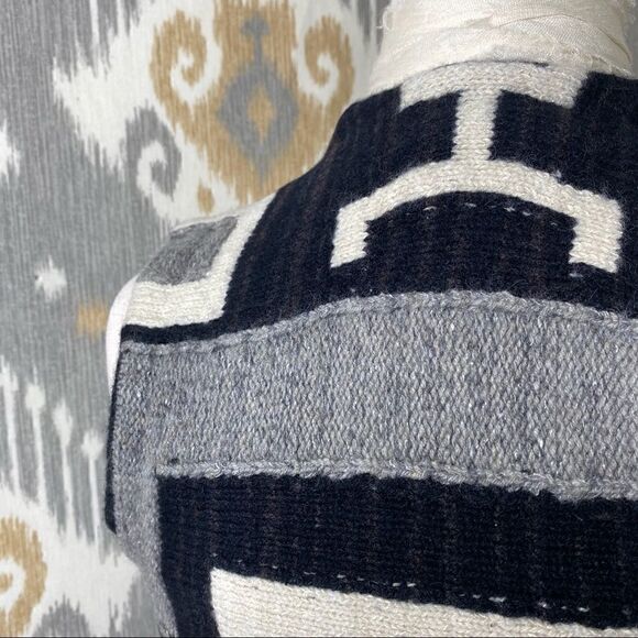 Ralph Lauren Black, Gray & Ivory Southwest Knit Sweater Vest - Picture 10 of 16